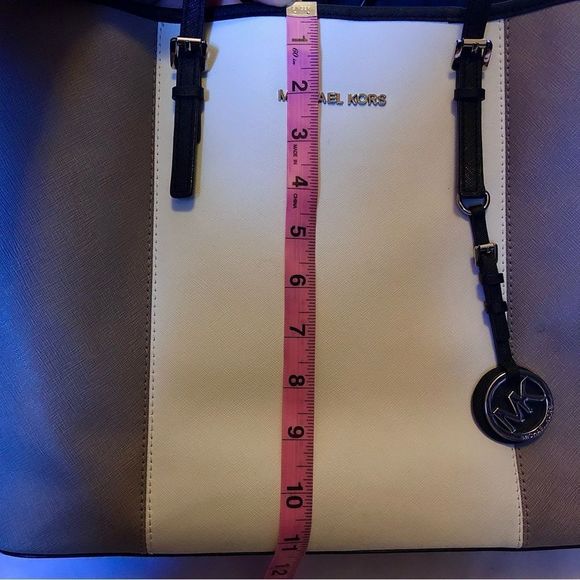 Michael Kors Jet Set Travel Tote Bag - Picture 5 of 6